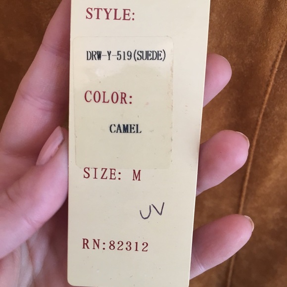 NEVER BEEN WORN - Picture 5 of 6